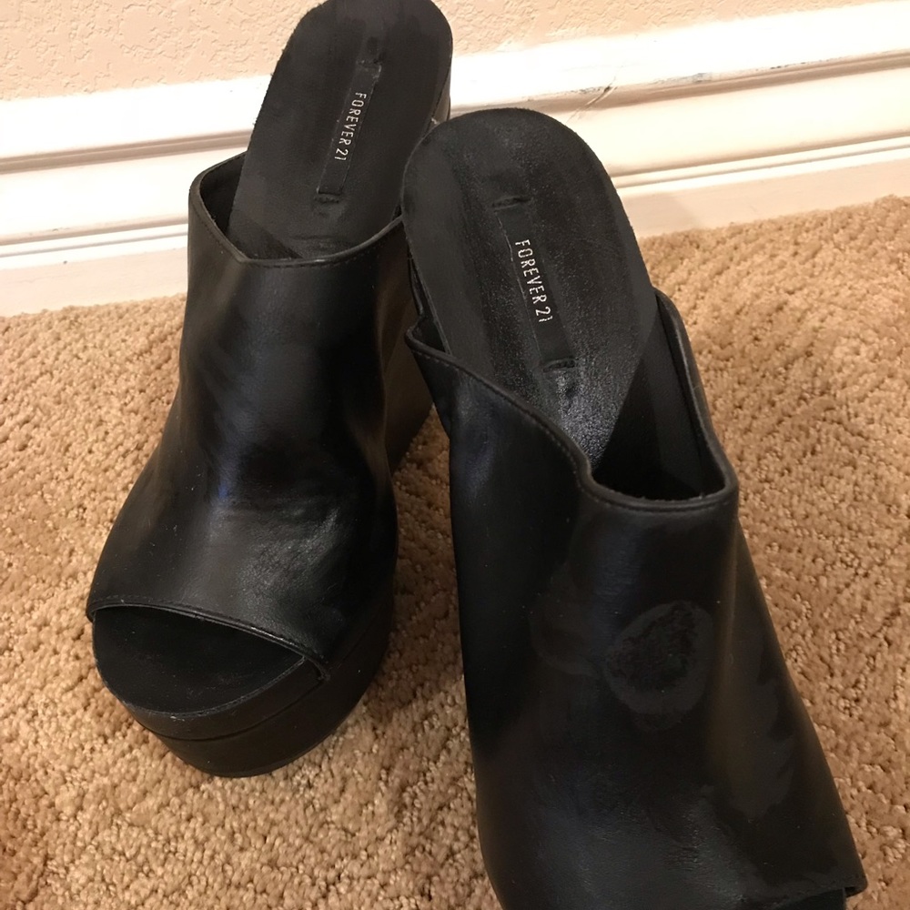Wedge shoes
